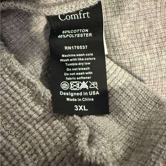 Comfrt Women's Plus Size Athletic Gray Knit Shorts - Picture 6 of 7